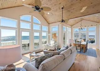 6901 W Beach Drive, Oak Island, NC 28465 – photo 17: 6901 W Beach Dr MLS-40