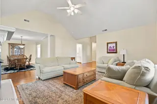 4315 Tillson Road, Wilmington, NC 28412 — 3-bedroom home in Georgetowne, Wilmington, NC, photo 8 of 46: 32-web-or-mls-DSC07669_Edit
