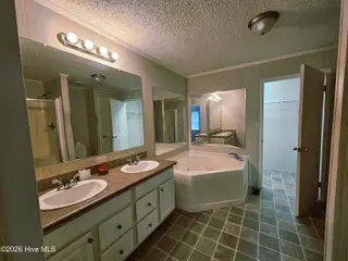 159 Batchelor Farm Lane, Kenansville, NC 28349 — 4-bedroom manufactured home, Kenansville, NC, photo 10 of 18