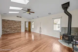 1003 Coral Reef Drive, New Bern, NC 28560 – photo 21: 21-web-or-mls-DSC_7572