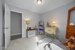 3008 W T Whitehead Drive, Jacksonville, NC 28546 – photo 15: 13-web-or-mls-3008 WT Whitehead Dr. 21