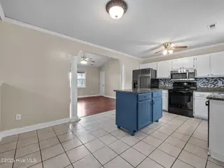 302 Foxridge Lane, Hubert, NC 28539 — 3-bedroom home in Foxtrace, Hubert, NC, photo 12 of 38: 40-web-or-mls-P8255788