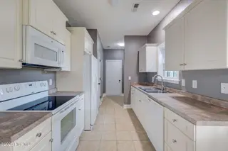 1631 Gate 1 Drive SW, Ocean Isle Beach, NC 28469 — 3-bedroom home in Seaside North, Ocean Isle Beach, NC, photo 12 of 37: 1631Gate1DriveSW-22