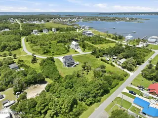 154 Westbay Circle, Harkers Island, NC 28531 – photo 9: 9-web-or-mls-154 Westbay 009