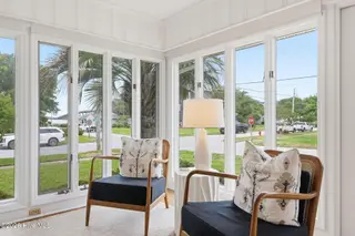 2112 Evans Street, Morehead City, NC 28557 – photo 19: 21-web-or-mls-1S3A7679