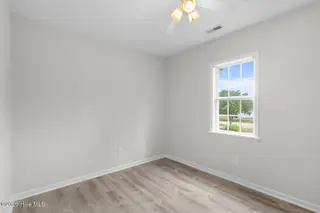25 Crown Point Road, Hubert, NC 28539 — 3-bedroom home in Crown Point, Hubert, NC, photo 12 of 20: crown-12