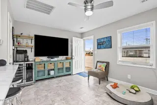 121 Old Causeway Road 12, Atlantic Beach, NC 28512 – photo 6: 5-web-or-mls-121-OldCausewayRd-U12-005