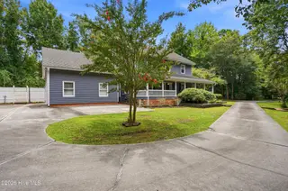 305 Grovediere Lane, Hampstead, NC 28443 — 4-bedroom home in Forest Sound, Hampstead, NC, photo 2 of 75