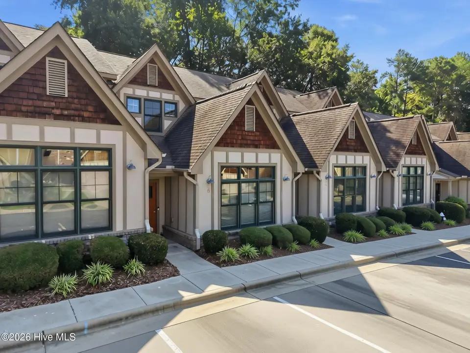 35 Elk Ridge Lane, Southern Pines, NC 28387 – photo 1 of 33: Front of House