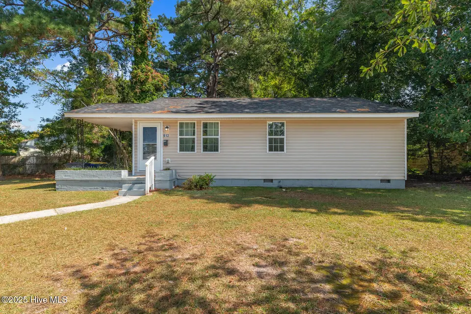 613 New River Drive, Jacksonville, NC 28540 – photo 1 of 35: 1