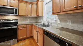 618 Broadmoor Court, Grimesland, NC 27837 – photo 18: 27-web-or-mls-618 Broadmoor Court-24