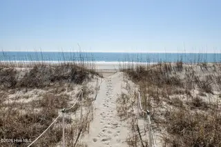 2517 Ocean Drive 9a1, Emerald Isle, NC 28594 – photo 3: 29-web-or-mls-1S3A8782