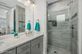 2085 Manor Parc Drive, Calabash, NC 28467 – photo 15: 66-web-or-mls-58 1st floor bathroom