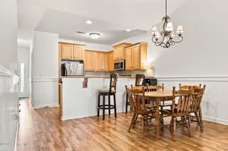 2205 Dovedale Drive B, Greenville, NC 27834 – photo 20: 28-web-or-mls-IMG_0048