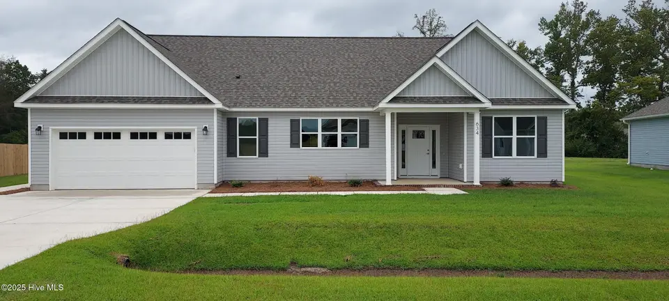 634 Bright Harvest Drive, Maysville, NC 28555 – photo 1 of 23: 20250915_134403 (1)