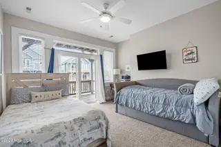 308 Oceanaire Lane, Surf City, NC 28445 – photo 17: 26-web-or-mls-DSC09630