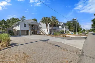 313 Greenville Avenue, Carolina Beach, NC 28428 – photo 3: 3-web-or-mls-GI - 313 Greenville Ave - L