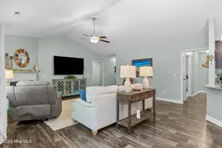 207 Morse Drive, Hubert, NC 28539 — 3-bedroom home, Hubert, NC, photo 14 of 47: 207MorseDr-8-29-25-027