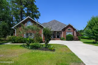 5711 Sloop Court, New Bern, NC 28560 – photo 7: 5711 Sloop Court, New Bern, NC