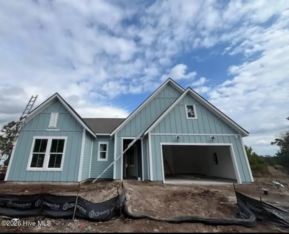 1526 St. Lucia Drive SW, Shallotte, NC 28470 – photo 1 of 1: Exterior