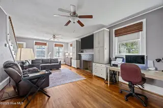 2812 Evans Street, Morehead City, NC 28557 – photo 6: Living Room