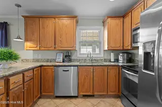 109 Greenville Avenue 1, Carolina Beach, NC 28428 – photo 14: 39-web-or-mls-DSC05059