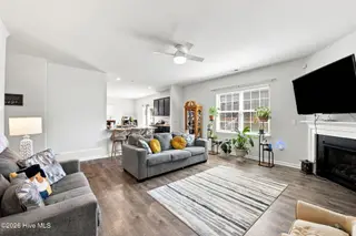1012 Kellie Court, New Bern, NC 28562 – photo 9: 37-web-or-mls-DSC_6789_edit