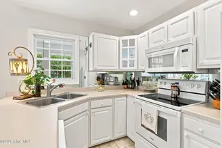 403 Emerald Landing Drive, Emerald Isle, NC 28594 – photo 12: 20-web-or-mls-1S3A9132