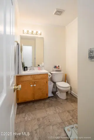 2300 Vineyard Drive P8, Winterville, NC 28590 – photo 7: 20250715 MLS S_Nilsen 2300 Vineyard Dr P