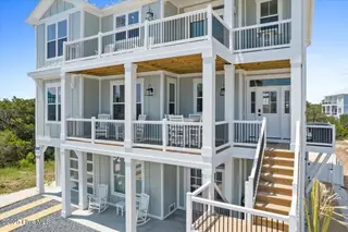 407 E Fourth Street, Ocean Isle Beach, NC 28469 – photo 4: 03-KahunaPhoto.com 407-70.jpg