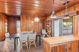 411 S Anderson Boulevard, Topsail Beach, NC 28445 — 3-bedroom home in Topsail Inlet Terrace, Topsail Beach, NC, photo 17 of 53: 015_411_s_anderson_blvd-15_204