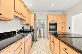 140 Lighthorse Circle, Aberdeen, NC 28315 – photo 15: 33-web-or-mls-IMG_8859