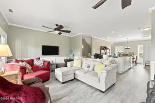 1800 Bay Street 206, Morehead City, NC 28557 – photo 18: 47-web-or-mls-1800-Bay-St-206 - 055_edit