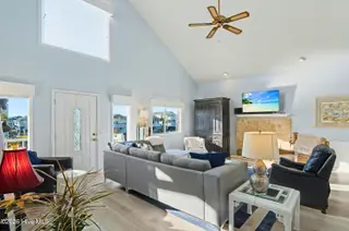 23 Scotland Street, Ocean Isle Beach, NC 28469 — 5-bedroom home, Ocean Isle Beach, NC, photo 11 of 47
