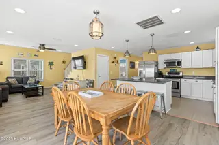 1414 E Beach Drive, Oak Island, NC 28465 – photo 17: 19-web-or-mls-CAMMediaLLC.com (19 of 55)