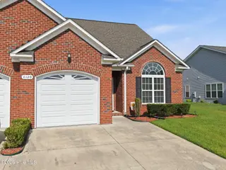 2120 Remington Court B, Greenville, NC 27834 – photo 2: IMG_3824
