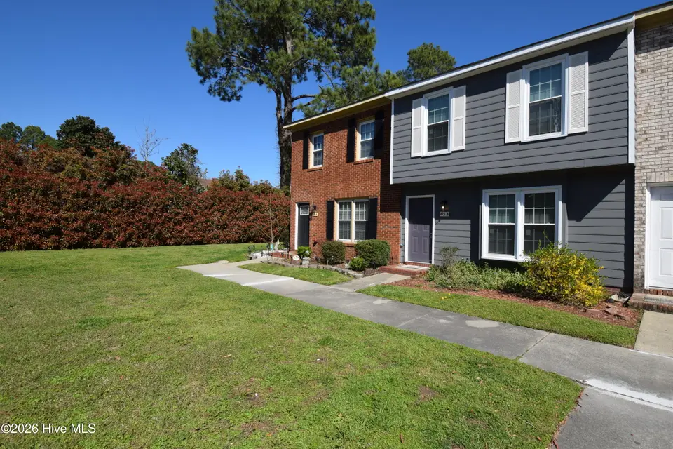 105 Concord Drive B, Greenville, NC 27834 – photo 1 of 19: DSC_6616