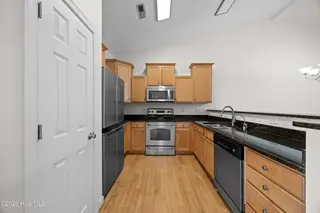 5341 Christian Drive, Wilmington, NC 28403 – photo 13: 11_kitchen