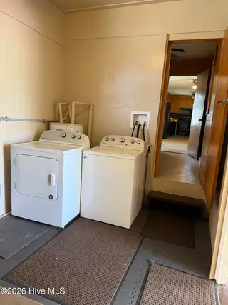103 Bridle Path Road, Goldsboro, NC 27534 – photo 14: Laundry Room