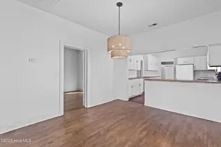 609 N 10th Street, Wilmington, NC 28401 — 4-bedroom home in Brooklyn, Wilmington, NC, photo 8 of 34: Dining Room (3)