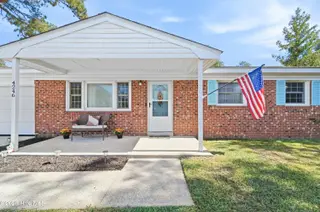 4246 Gum Branch Road, Jacksonville, NC 28540 — 3-bedroom home in Oak Ridge, Jacksonville, NC, photo 4 of 46: DSC05752