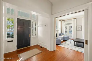 121 S 5th Avenue, Wilmington, NC 28401 – photo 5: web-4