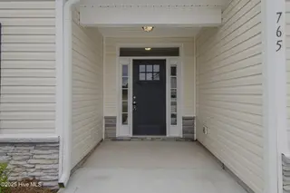 765 Secession Lane, Jacksonville, NC 28546 – photo 2: IMG_4621