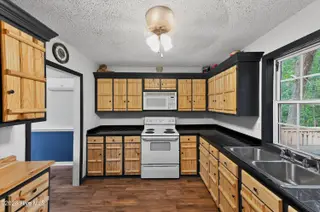 109 Snowden Street, Princeville, NC 27886 – photo 6: Kitchen
