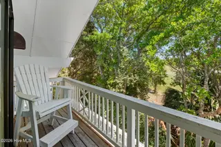 31 Horsemint Trail, Bald Head Island, NC 28461 — 3-bedroom home in BHI (Bald Head Island), Bald Head Island, NC, photo 24 of 50: web-32