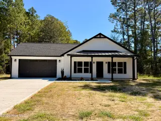 105 Franklin Street, La Grange, NC 28551 — 3-bedroom home, La Grange, NC, photo 2 of 27: IMG_7585