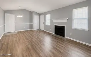 102 Witten Circle B, Havelock, NC 28532 — 2-bedroom townhome in Smallwoods, Havelock, NC, photo 2 of 17: IMG_6230