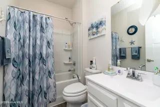 3408 Crow Point Way, Elizabeth City, NC 27909 — 3-bedroom home in Stockbridge at Tanglewood, Elizabeth City, NC, photo 19 of 35: int-1