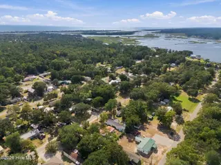 621 Harbor Drive SE, Bolivia, NC 28422 — 3-bedroom manufactured home in Sunset Harbor, Bolivia, NC, photo 5 of 44