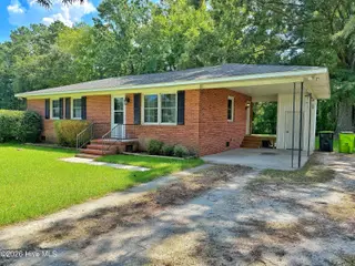 419 Hart Drive, New Bern, NC 28560 – photo 4: IMG_5833